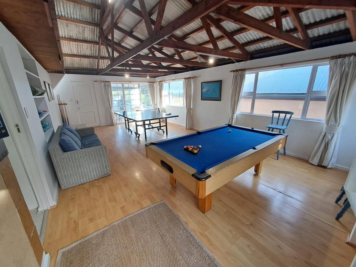 Atlantic Dream Beachfront Villa Scarborough Exteriör bild